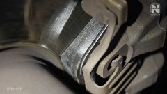 金属和陶瓷刹车片哪个靠谱是什么材